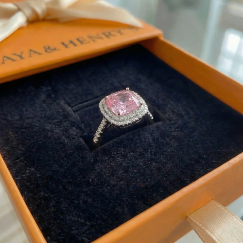 Cushion Pink Sapphire Ring | Gold